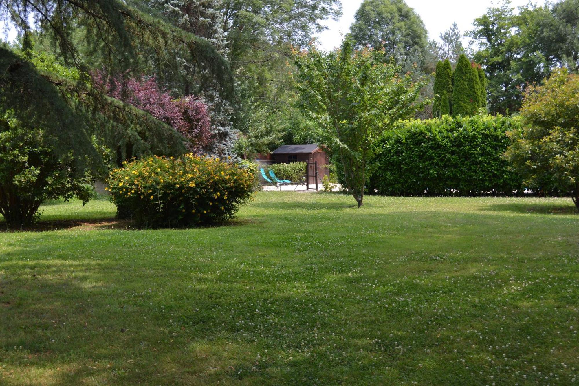 Les Bruyeres B&B Montbron Dış mekan fotoğraf