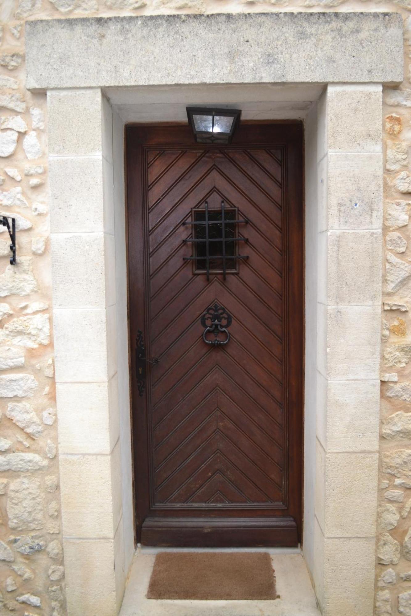 Les Bruyeres B&B Montbron Dış mekan fotoğraf